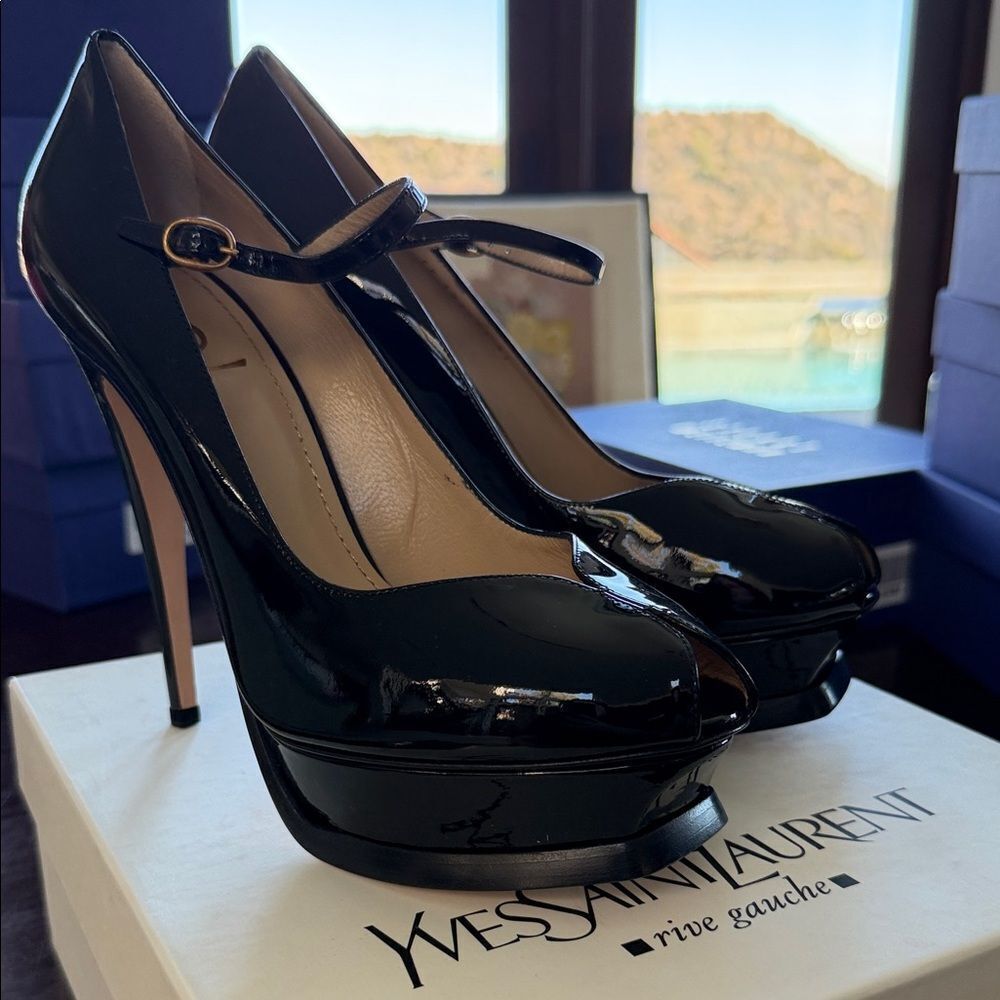 Yves Saint Laurent Glossy Black Platform Heels